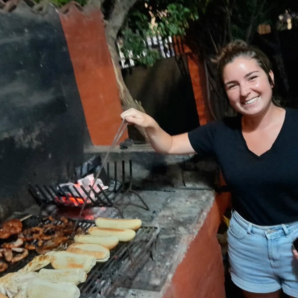 mondify_bbq_hostfamily_02