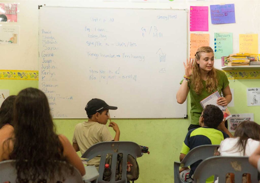 mondify_teaching_galapagos_01